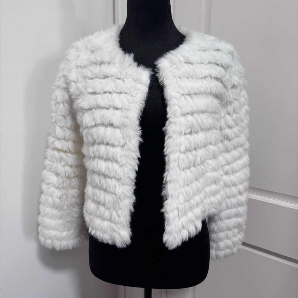 BCBG MAXARIA White Faux Fur texture Jacket- size Small
